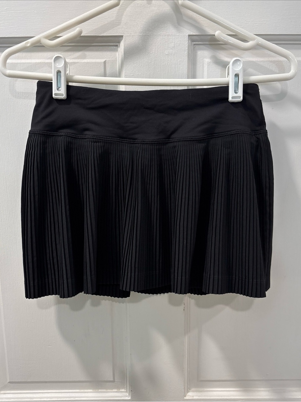 Lululemon Women’s Pleated Tennis Skort Size 2 Black High Rise Workout Golf EUC